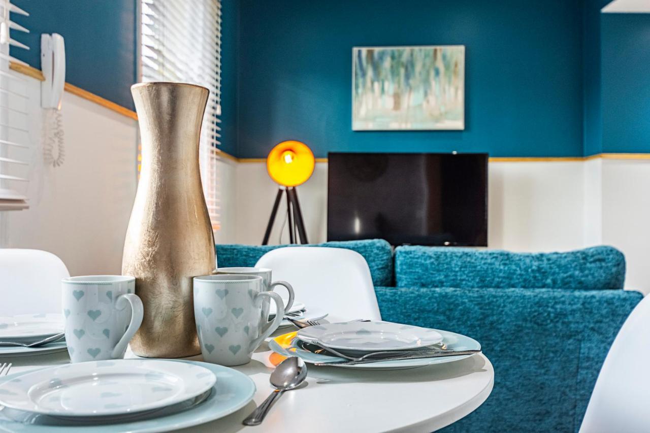 Cozy And Charming Flat: Minutes From Everything! Londres Extérieur photo
