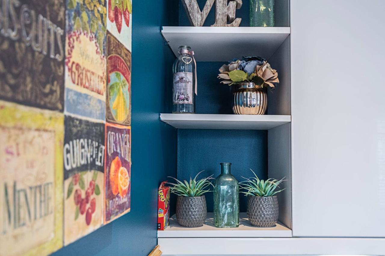 Cozy And Charming Flat: Minutes From Everything! Londres Extérieur photo