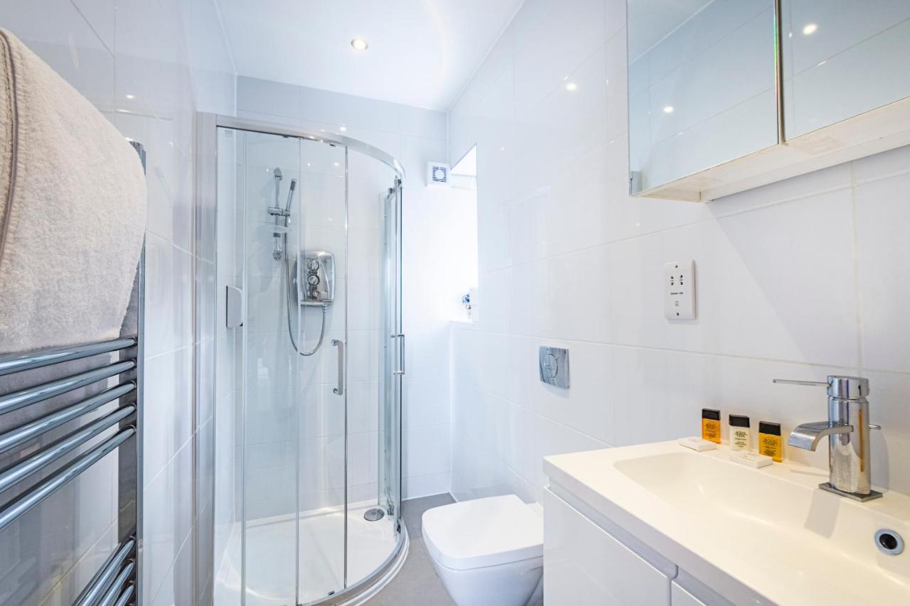 Cozy And Charming Flat: Minutes From Everything! Londres Extérieur photo