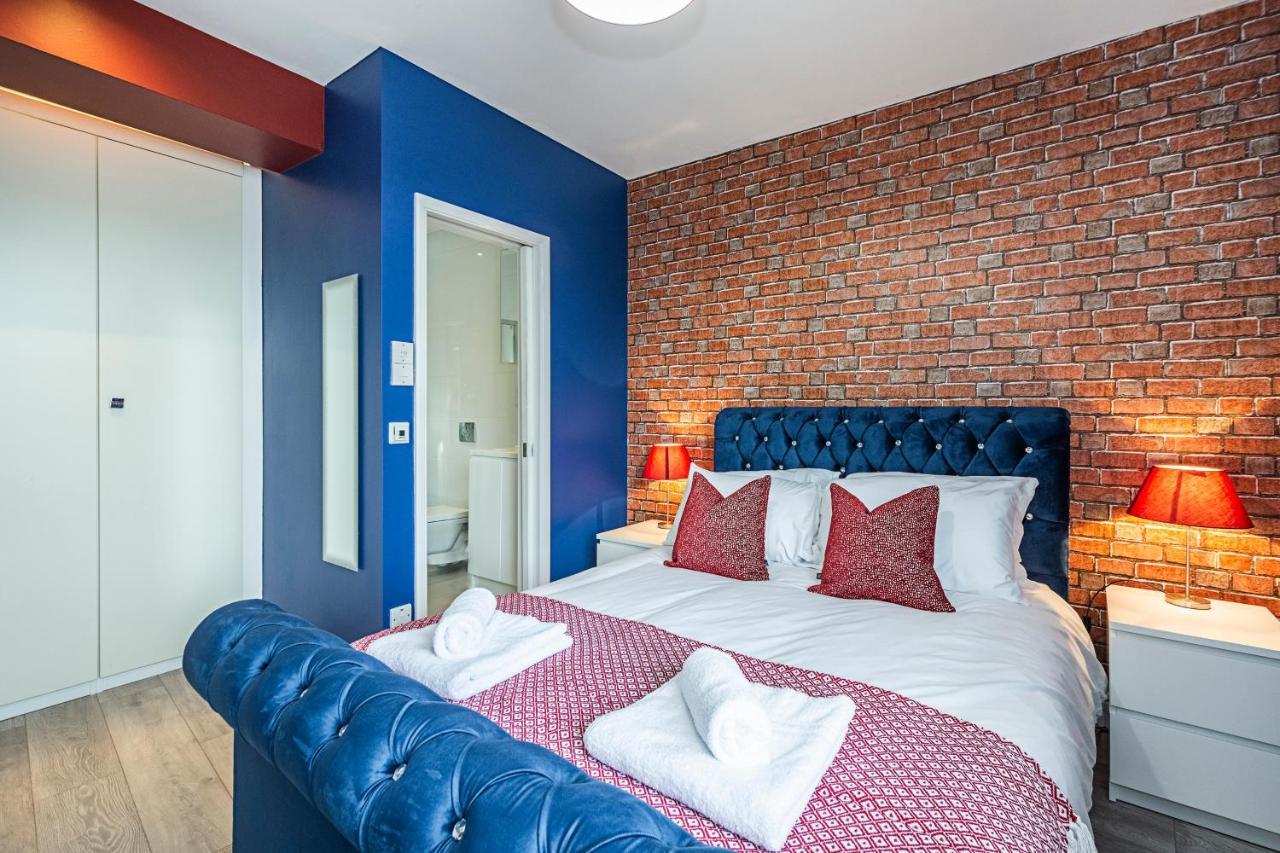 Cozy And Charming Flat: Minutes From Everything! Londres Extérieur photo